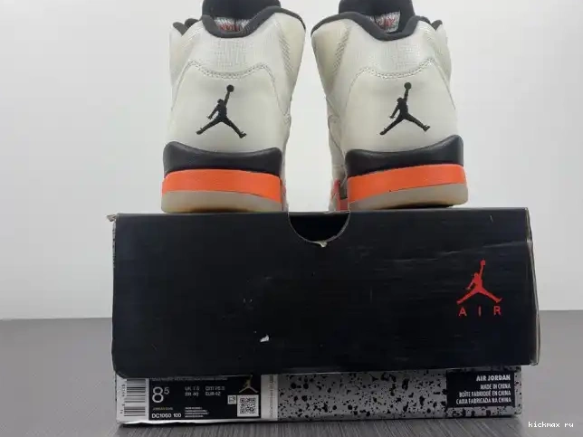 Cheap Kickmax Total Orange DC1060-100 Retro 5 Jordan 0414